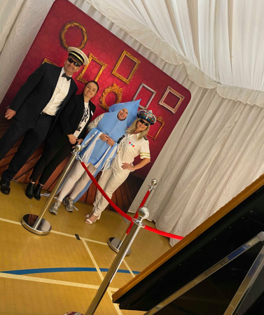 Selfie Towers & Retro Pods, prices start from: - Photo 16