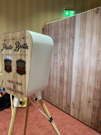 Selfie Towers & Retro Pods, prices start from: - Photo 19