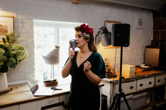 Victoria Bass - Photo 2