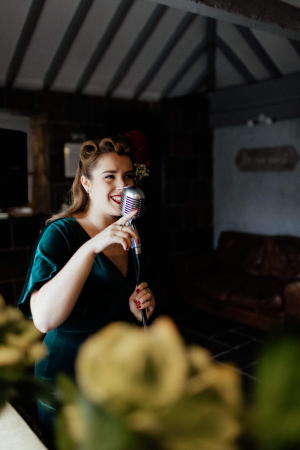 Victoria Bass - Photo 3