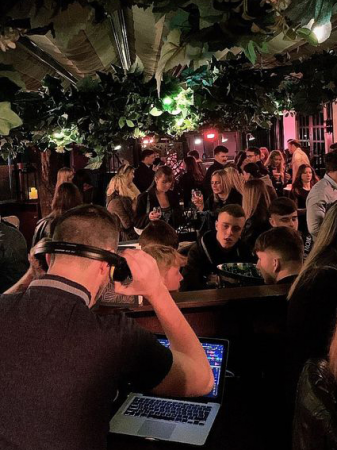 Xander Ale - Photo 2