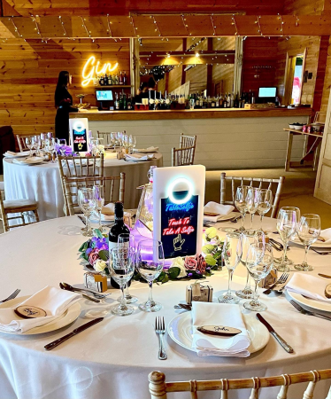 Selfie Star - Table Selfies - Photo 3