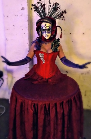 Human Living Drinks Champagne Table - Photo 7