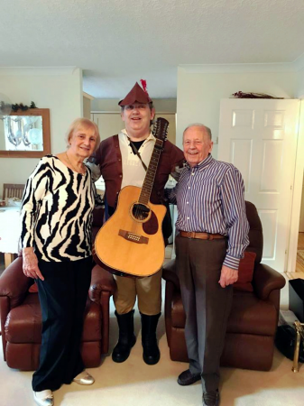 Fully Personalised Singing Telegram - Photo 6