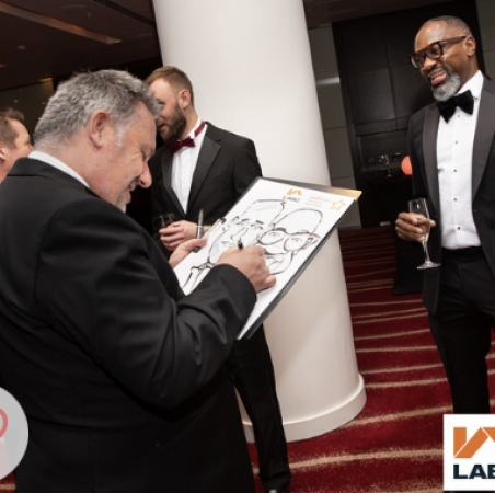 Sean Savage - Top Class Caricaturist - Photo 2