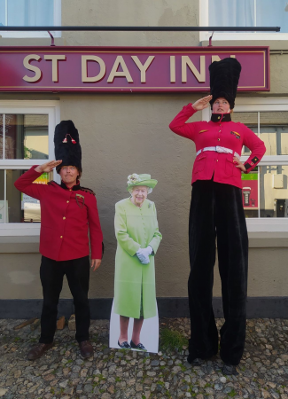 Pirate or Queens Guard Stilt walking  - Photo 5