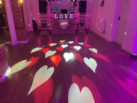 Versatile DJ Perfect For Weddings & Party Events