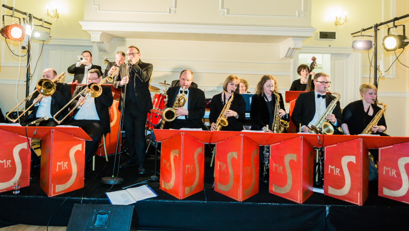 Mr Swing's Dance Orchestra - Photo 5