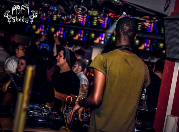 DJCwarbs  - Photo 2