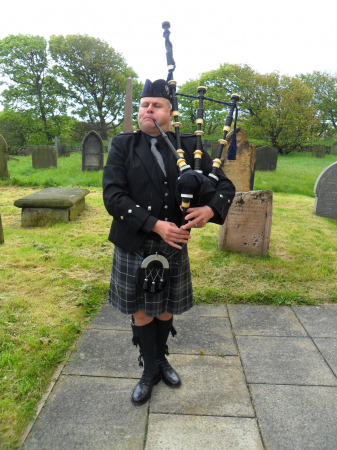 The Scottish Piper - Photo 6