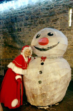 Mrs Mary Claus  - Photo 2