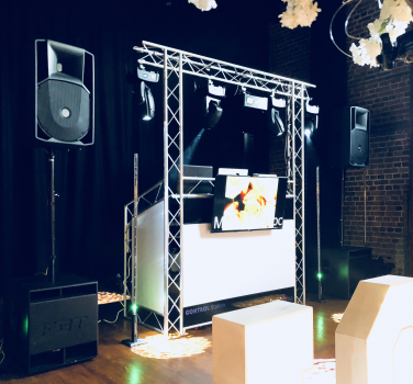 Dj Reece Collins