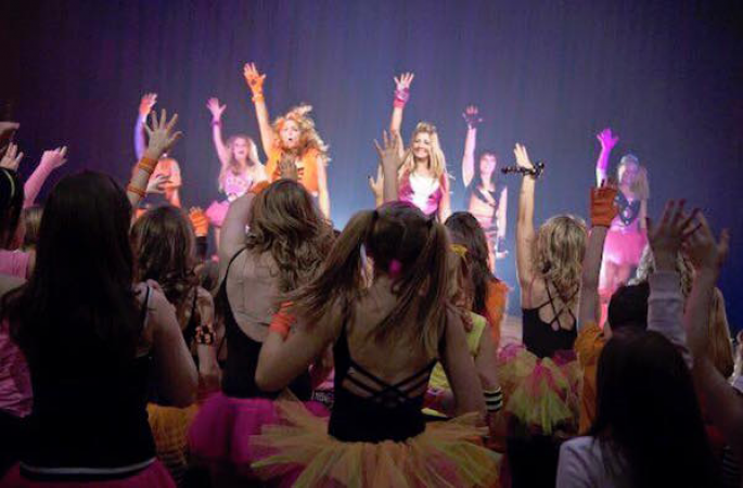 FUNKY CHICKS - Photo 9