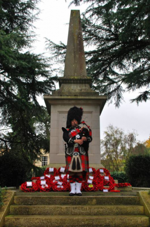 Mike Simmons Bagpiper - Photo 13