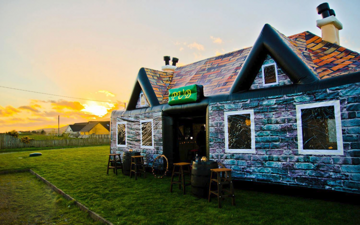 Inflatable Pub NI (10mX5m) - Photo 2