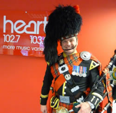 Cambridge Bagpiper - Photo 5