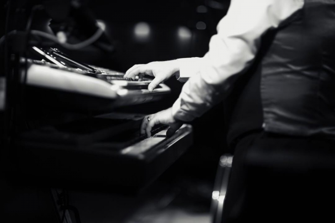 Infinity Wedding Band - Photo 2
