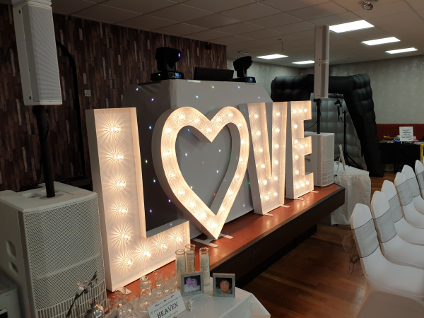 Stunning White Wedding DJ Package - Photo 7