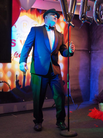 Marty Clarke Vocalist - Photo 11