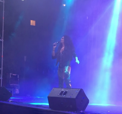 Cher in Drag, LIVE! - Photo 2