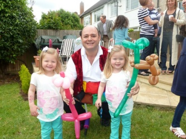 Balloon Modelling Man  - Photo 6