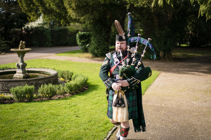 Andrew Brian - Highland Bagpiper - Photo 5