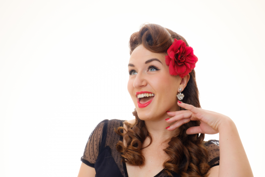 Miss Holiday Swing