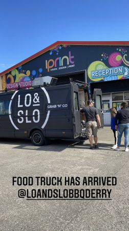 American BBQ Street Food Truck - Photo 2