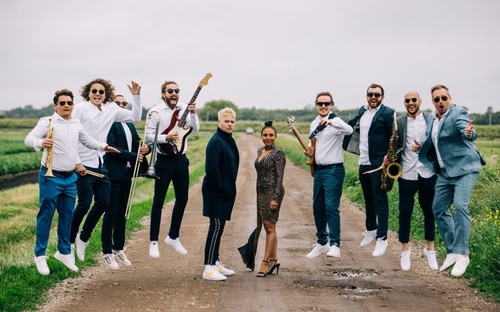 MK & the Misters  - Photo 6