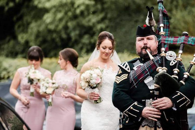 Andrew Brian - Highland Bagpiper - Photo 9