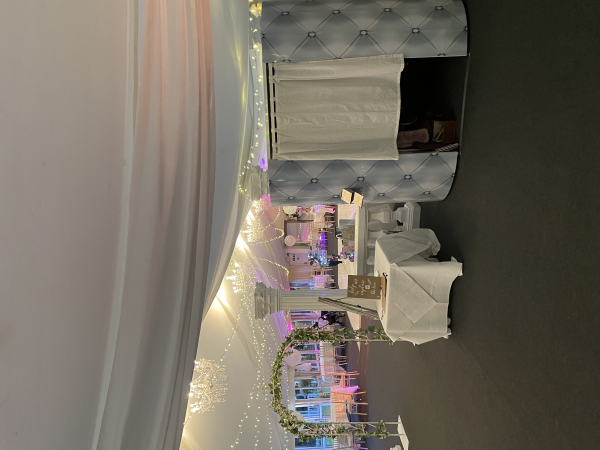 Photo booth or mirror booth - Photo 19