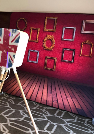 Selfie Towers & Retro Pods, prices start from: - Photo 12